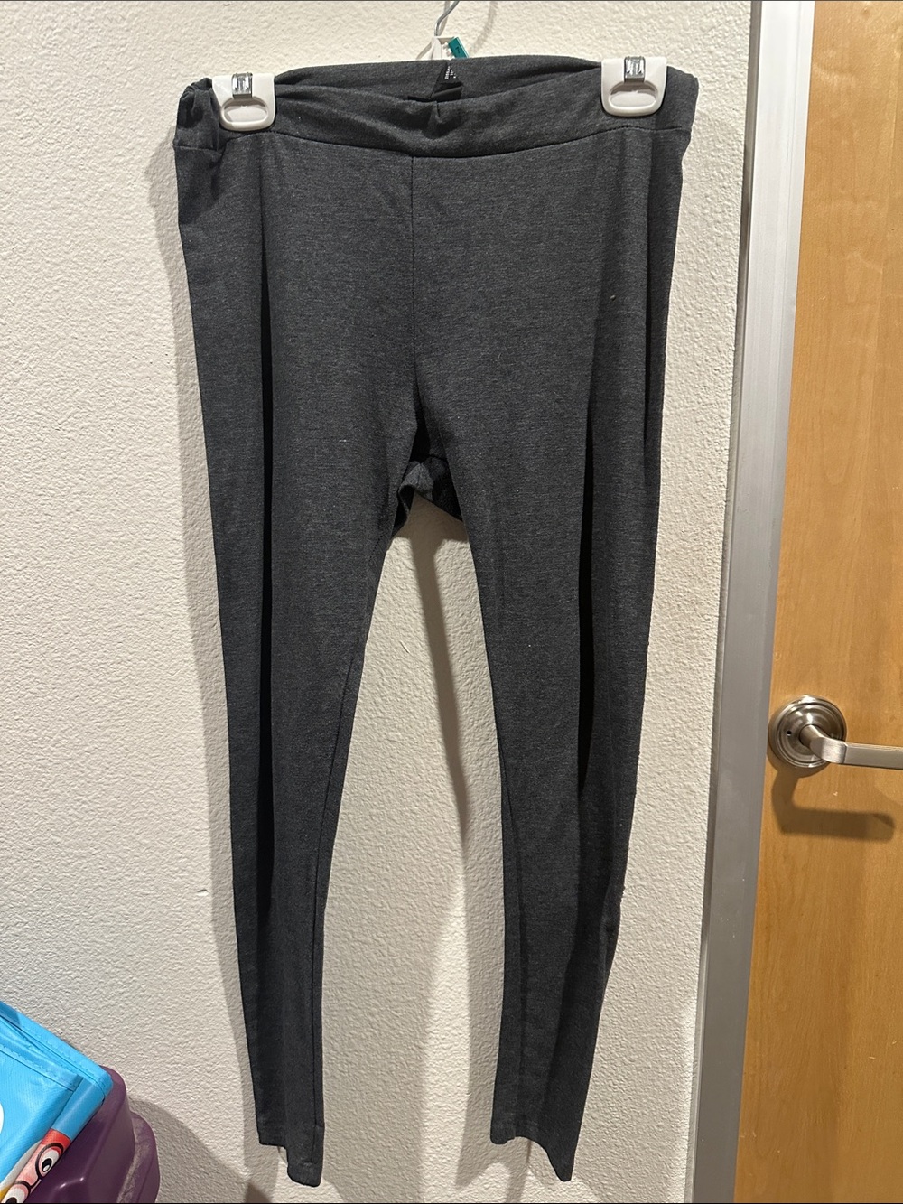 Style & Co. Charcoal Gray Women's Leggings